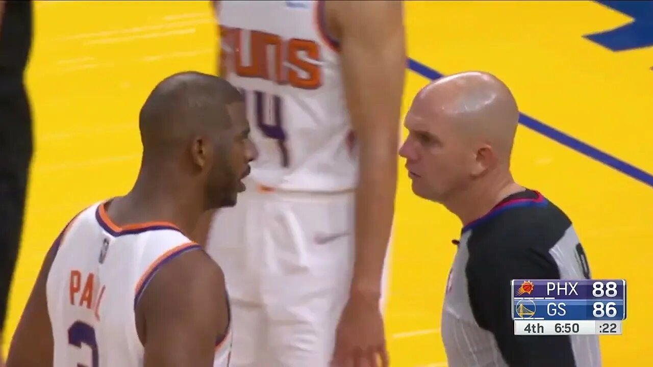 Chris Paul PISSED OFF with ref after Draymond CHARGES back from a missed layup for a STEAL! 😲