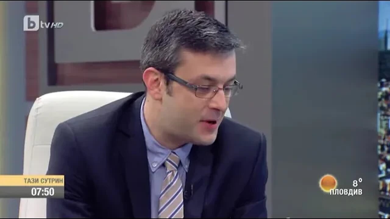 Защо Турция разпространява учебни материали в д