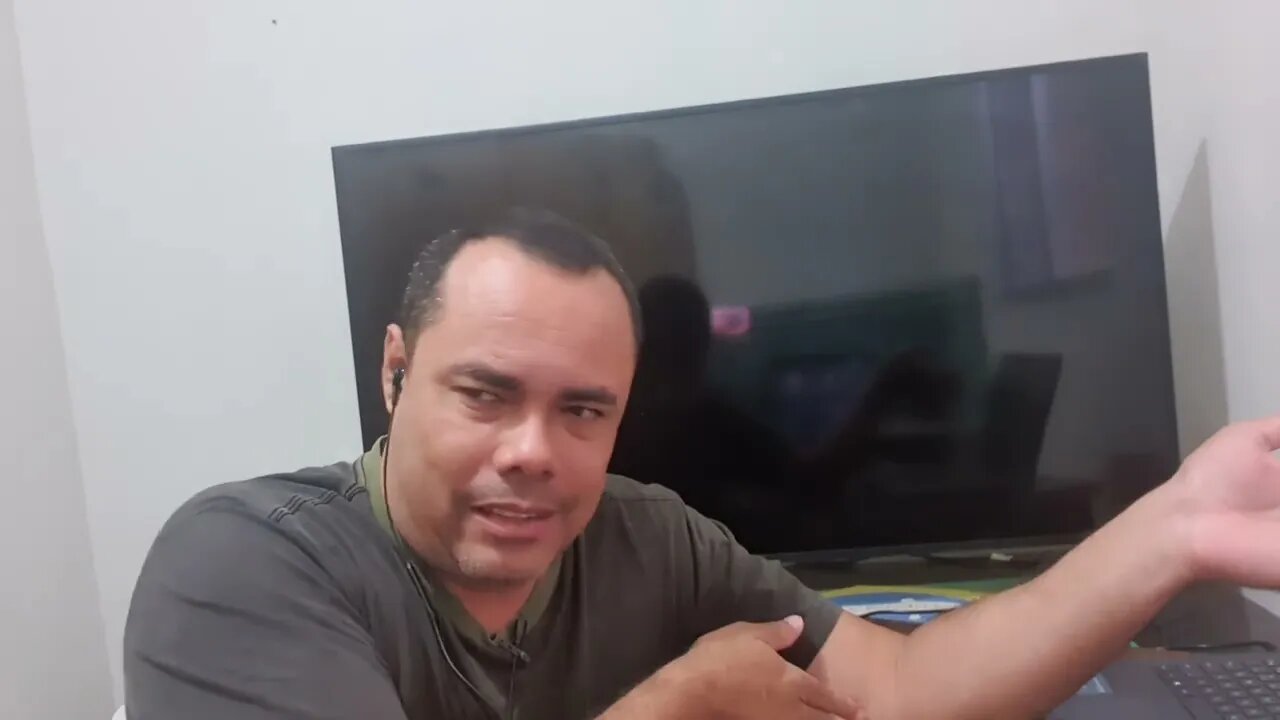 Ministro de Lula é alvo de notícia-crime por peculato!