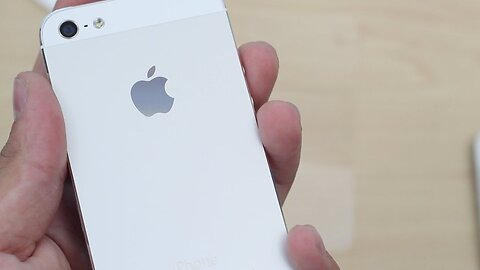 White iPhone 5 Unboxing 16GB