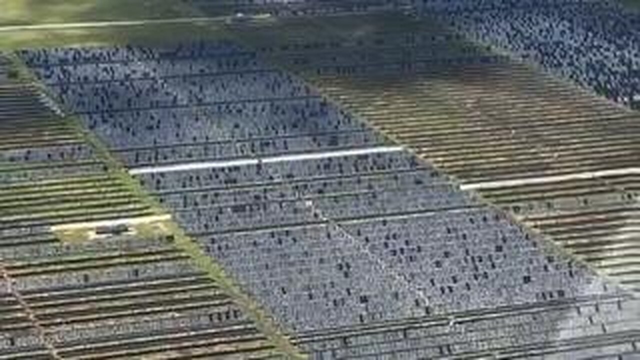 Texas hailstorm damages thousands of solar panels at 350-MW farm☄️💨🌪️⚡