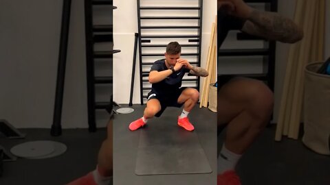 HIP MOBILITY #1 🔥 PREVENT INJURIES AND BUILDING FOUNDATION WITH THESE EXERCISE ✋🏻(PART 1)