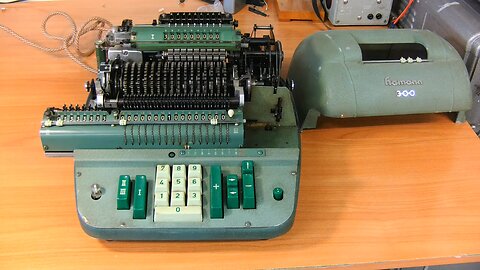 .echa 300 divides 1 by 3 - Mechanical Calculator