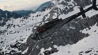 Aventure en hélicoptère porte ouverte dans les Alpes autrichiennes