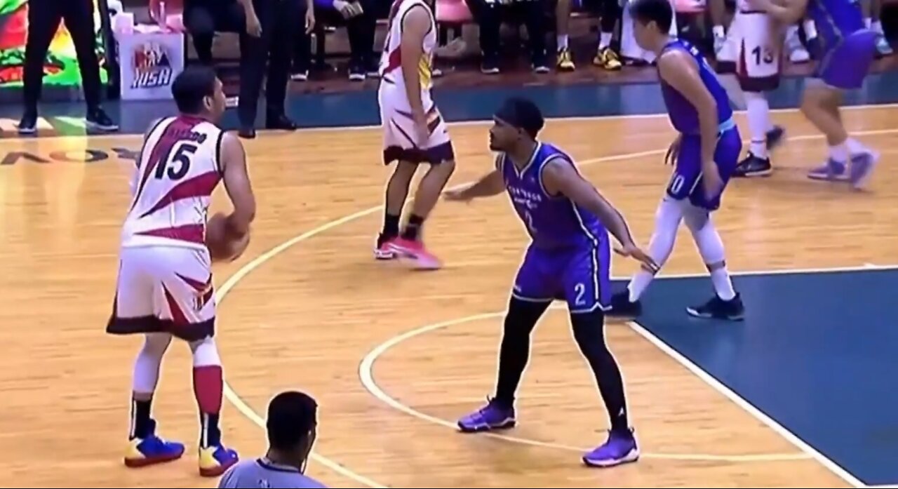 Rare three-pointer from June Mar Fajardo!