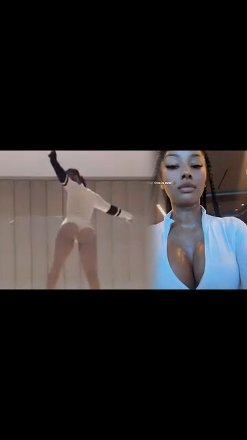 Rubi Rose showing out