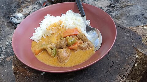 Camping outdoor cooking Massaman Curry 🍳🔪