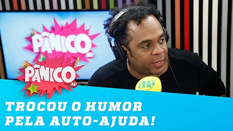 Marcelo Marrom trocou o humor pela auto-ajuda!