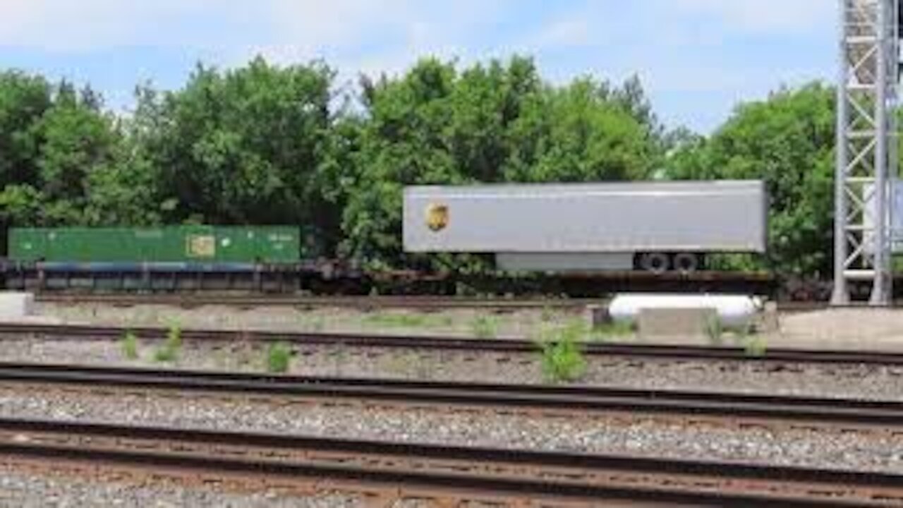 Norfolk Southern Eastbound Intermodal Train from Berea, Ohio June 5, 2021