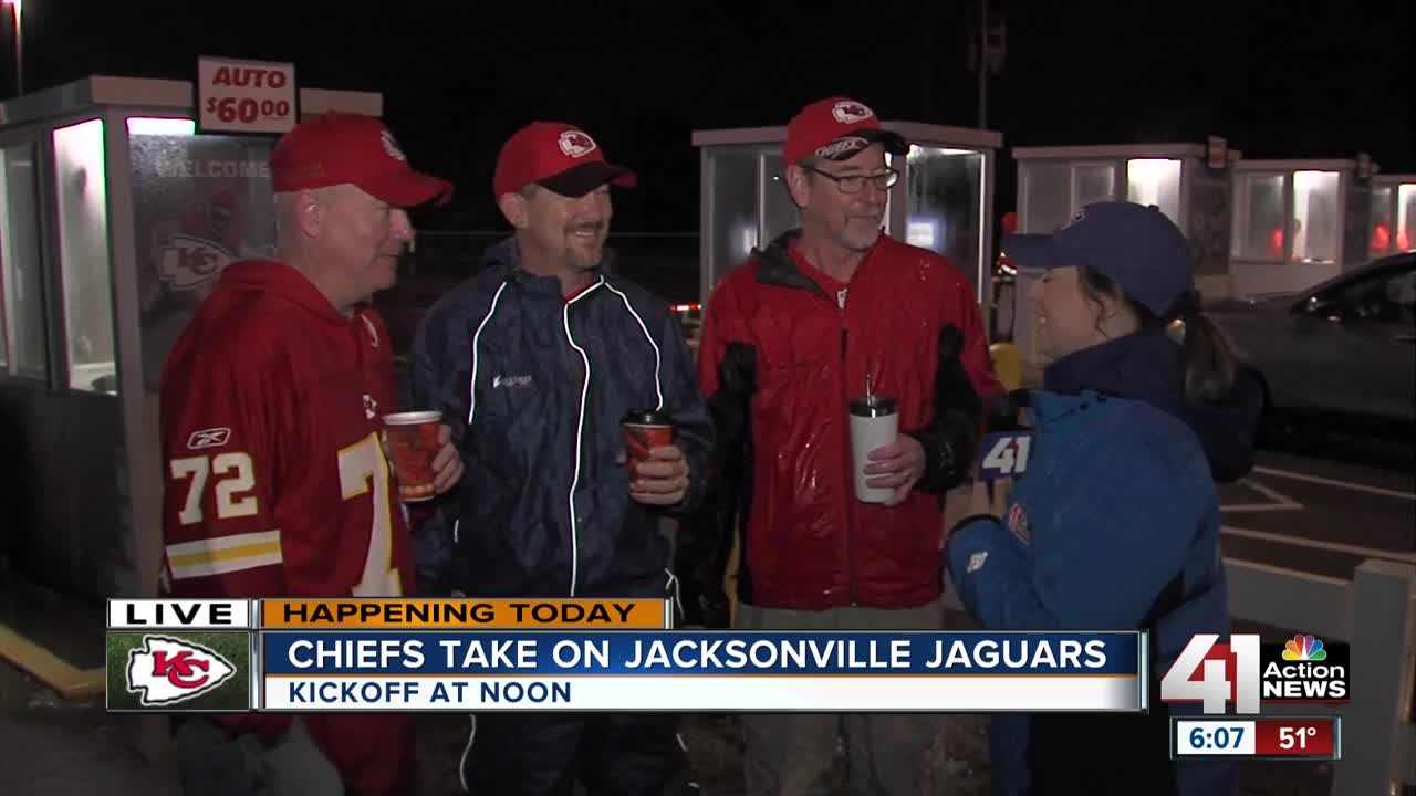 Undefeated Chiefs take on Jaguars at Arrowhead