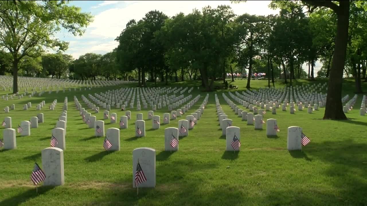 Families, community members observe Memorial Day at Wood National Cemetery