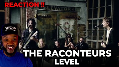 EPIC GUITAR SOLO! 🎵 The Raconteurs - Level REACTION