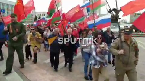 In the center of Minsk, residents of the capital gathered for the march "Belarus for Russia"