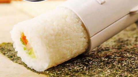 How to make a perfect sushi roll with the Chefoh sushi bazooka