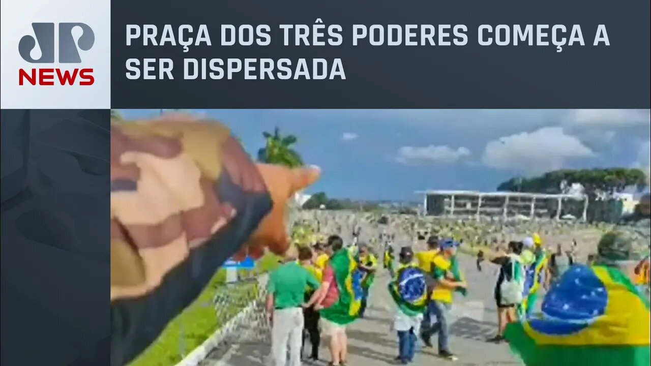 Helicópteros fazem disparos para dispersar manifestantes em Brasília