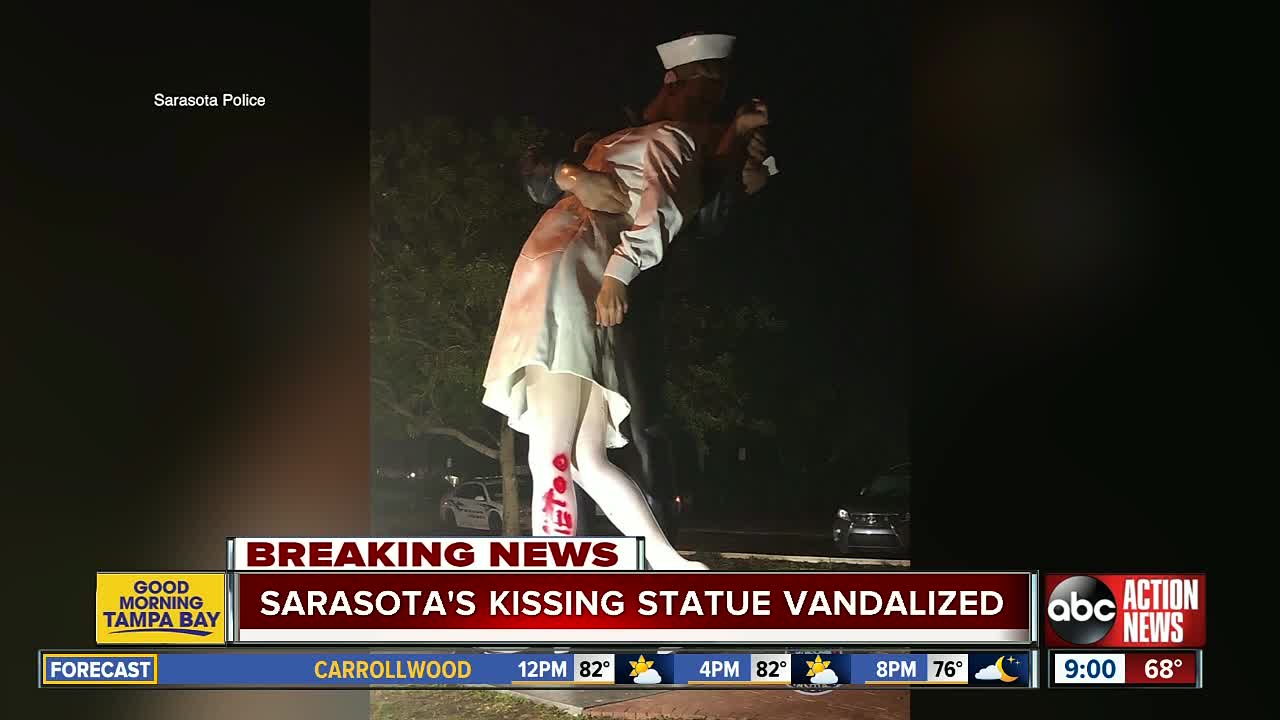 Kissing statue vandalized with '#MeToo' hours after passing of veteran known as 'kissing sailor'