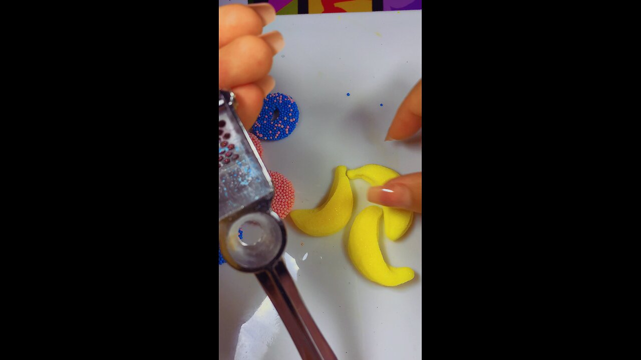 ASMR SATISFYING Press Banana Gummy 🍌