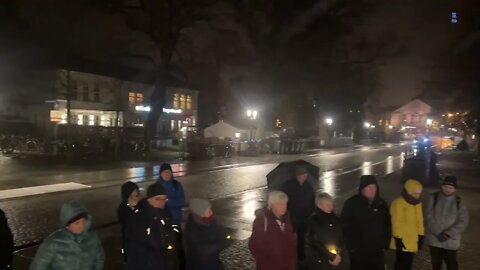 Greifswald - Uwe - Eröffnung der Versammlung, sowie Worte von Monika und Audioeinspieler 05.12.202