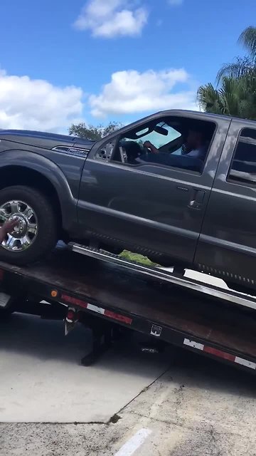 Cars stolen, another stripped in Jupiter community