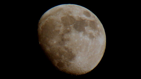 June 21, 2021 Tonight's Moon @ 7.31 pm. CST