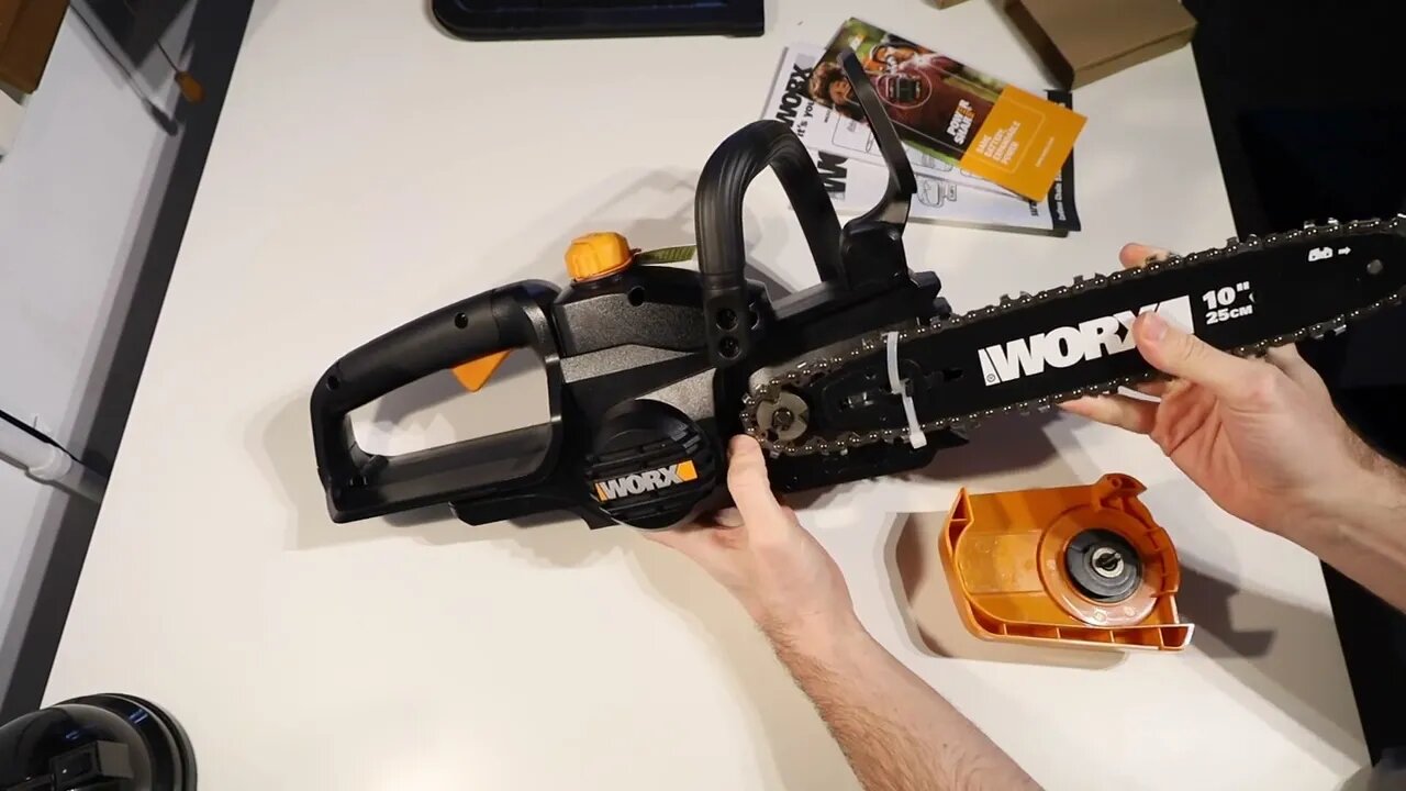 Unboxing the Worx WG322 25cm / 10" Cordless Lithium Chainsaw (Skin Only)