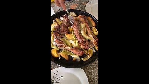 Fresh meat 🍖 with potatoes 🥔 and peppers 🫑 very delicious 🤤 🤙