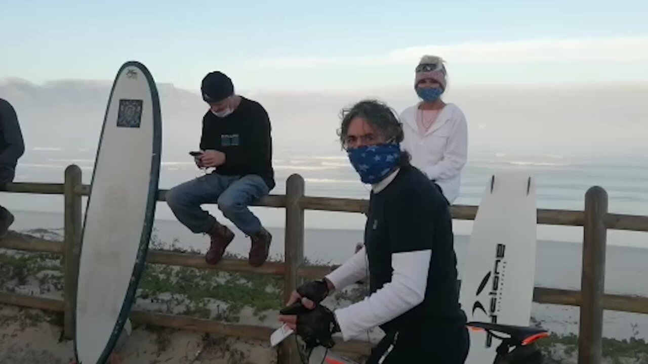 Covid-19 lockdown: 'Surfers questioning what risk they pose to each other in the ocean' (iGV)