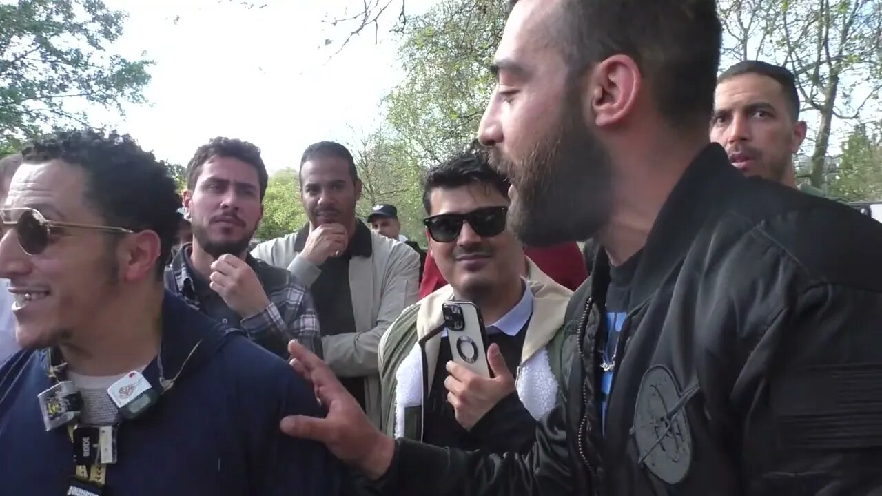 Must Watch. Part 1 Outraged Muslim Confronts Bro Shamsi.