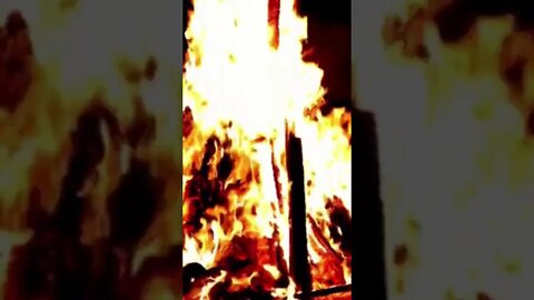 Snip of 30 minute nap video. Crackling Bonfire