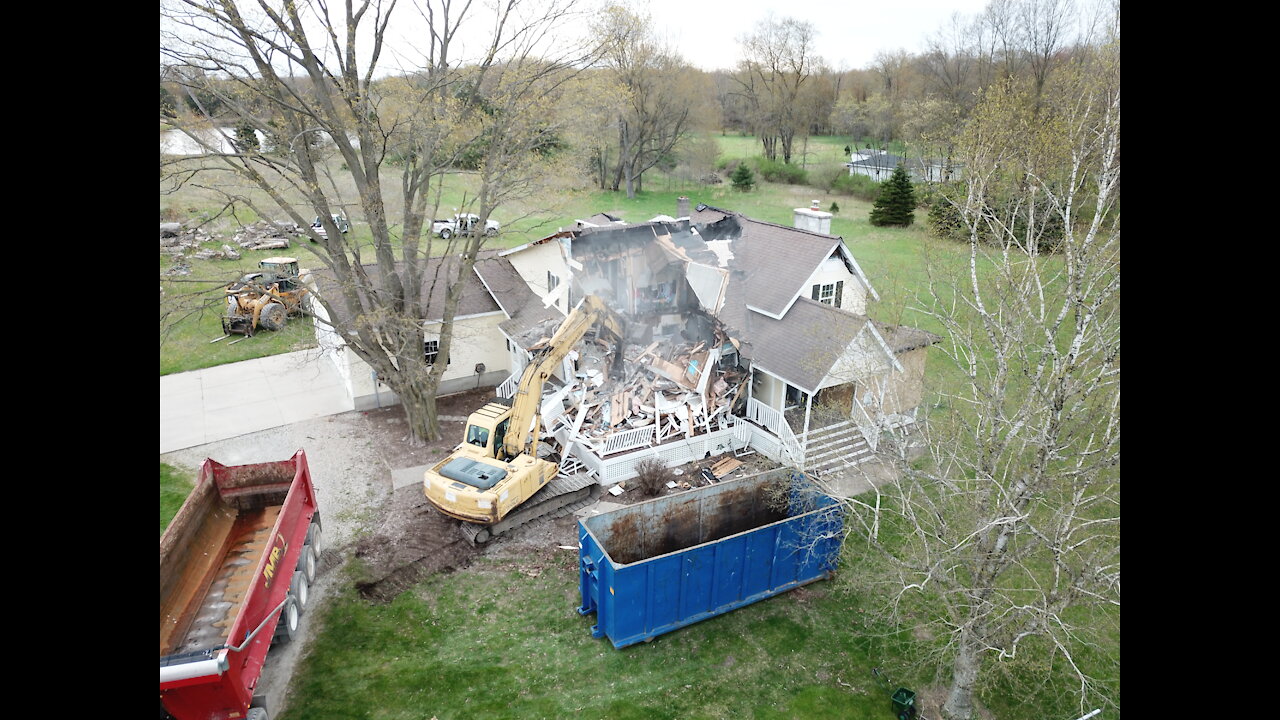 We knocked their HOUSE down! 😮