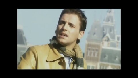Νίκος Βέρτης - Δεν έχεις φύγει (2003) - Μουσικό βίντεο