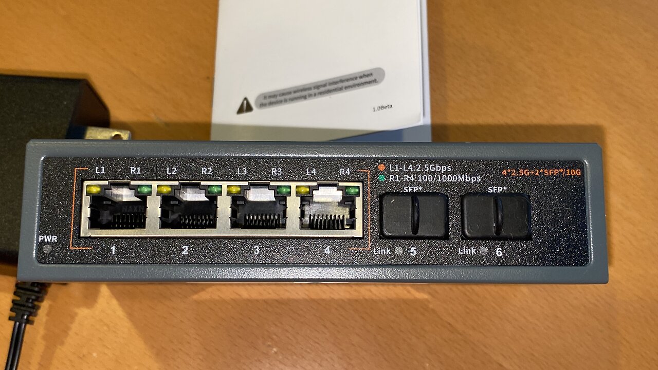 UnBoXing 2.5G Unmanaged Ethernet Network Switch 4 2.5G Base-T Ports 2 x 10G SFP Uplink Port 100 1000