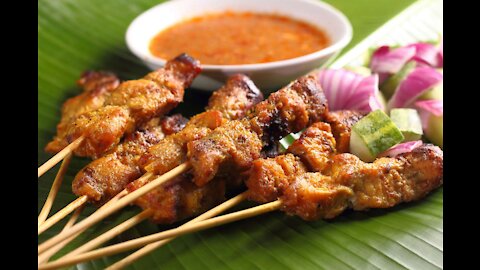 MALAYSIAN Chicken Satay, Mamak Mee Goreng and Teh Tarik STREET FOOD IN BANGKOK, Thailand