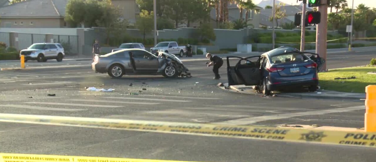 3 people injured in crash near Twain, Hualapai