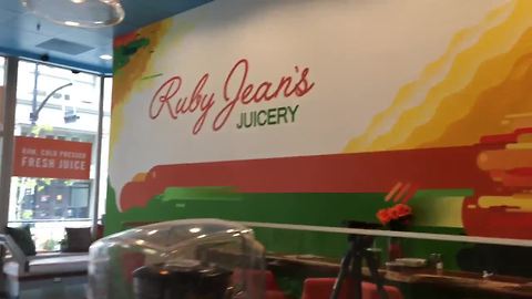 Juice shop opening on Troost boosts area