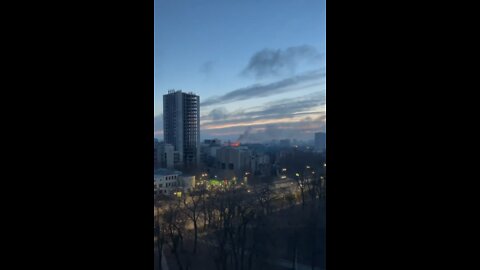 #Ukraine under #Russian attack #Kiev now! City is burning as the sun rises.