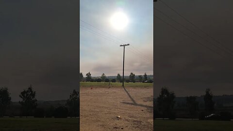 Ο καπνός από την φωτιά 🔥 στην Αλεξανδρούπολη έφθασε πάνω από την Κασσάνδρα.