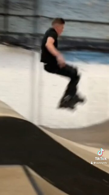 Awesome rollerskating clips.