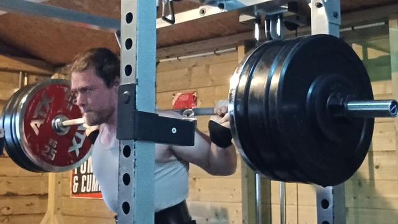 185 Kgs Squat Double