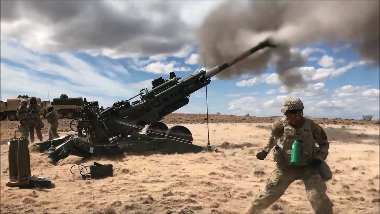 M777A2 Howitzers Live-Fire Training