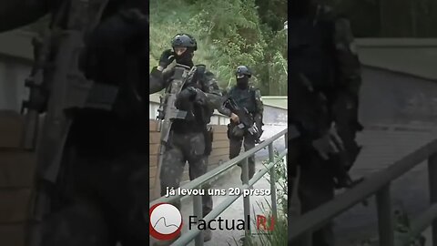 COMANDOS INVADINDO FAVELA