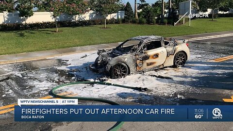 Firefighters extinguish car fire in Boca Raton