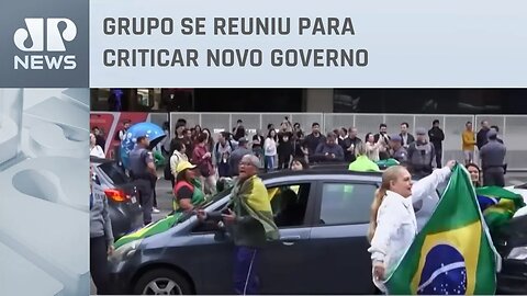 Manifestação fecha trechos da Avenida Paulista