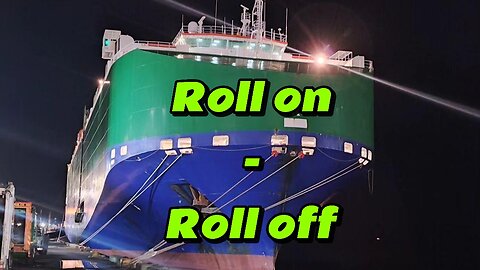 How vehicles are load on a ship