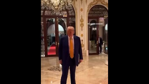 🚨 BEZOS MEETS TRUMP AT MAR-A-LAGO