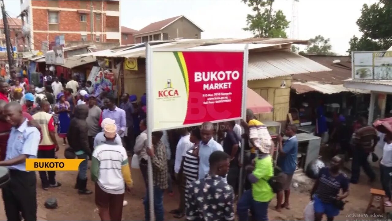 Bukoto market saga - KCCA appointed traders at loggerheads with former stall owners