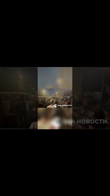 Os mercenários de Prigozhin se retirando de Rostov, a cidade que conquistaram. #news #russia #shorts