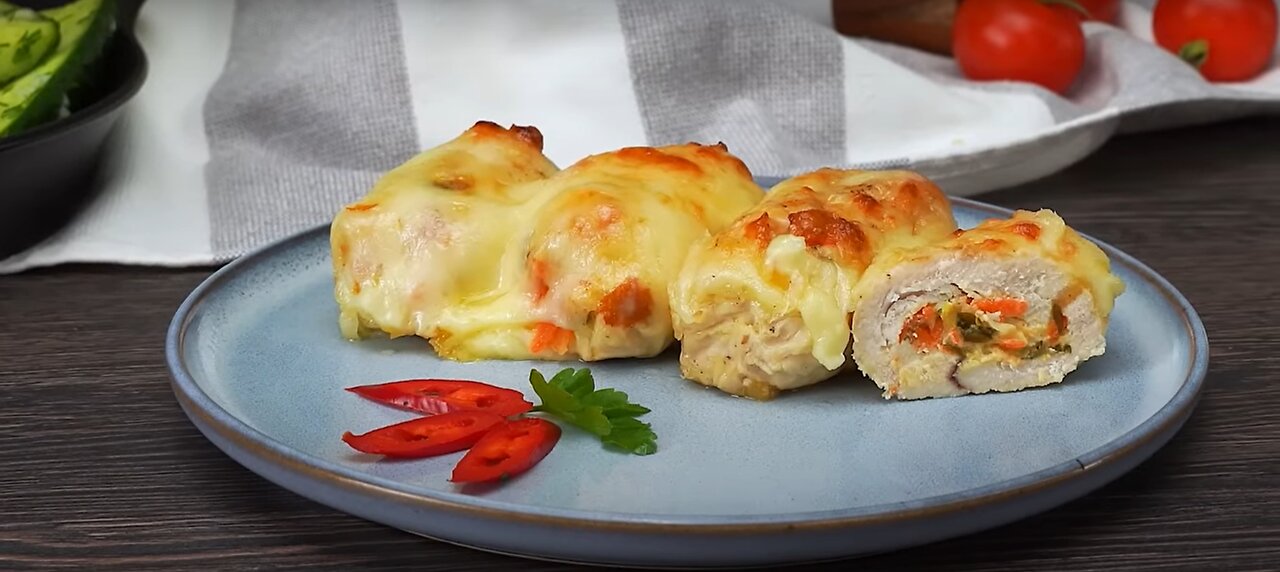 Mystery solved! Here it is the recipe for the juiciest chicken roll. The recipe from TikTok!