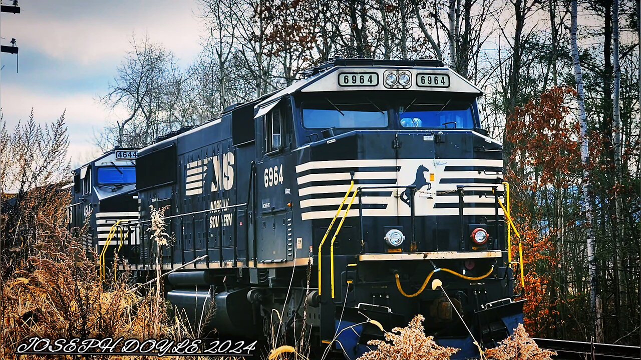 Ns train 11r ducks into the siding in Afton to stop and wait