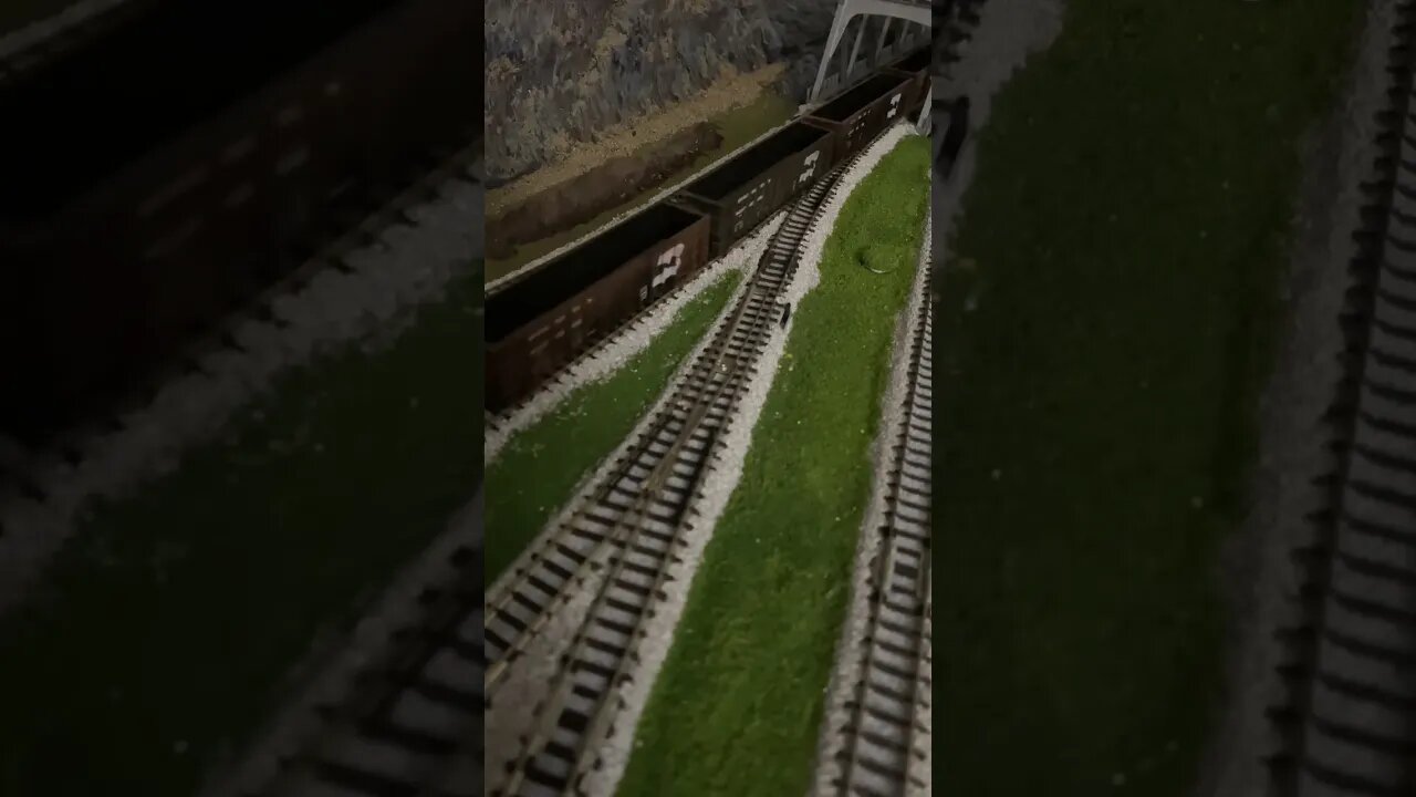 N scale BN FP45s